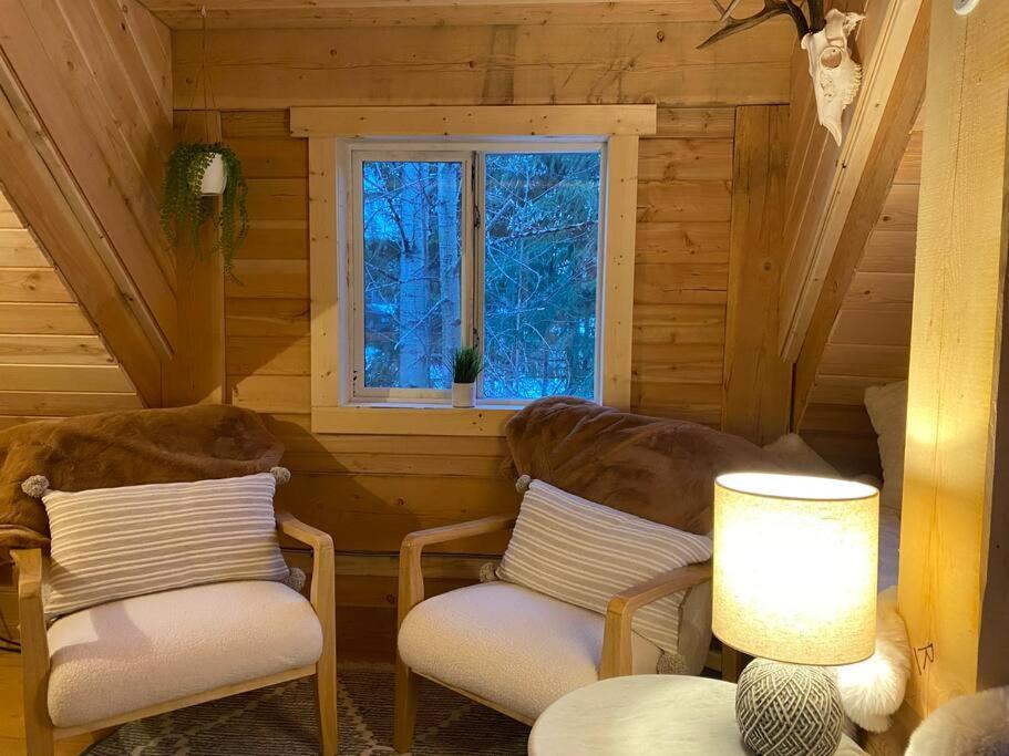 Ski-In Chalet: Private Hot Tub, Bonus Bunk House Fernie Exterior photo
